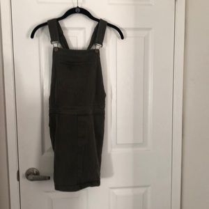 Forever 21. Mini Jumper dress